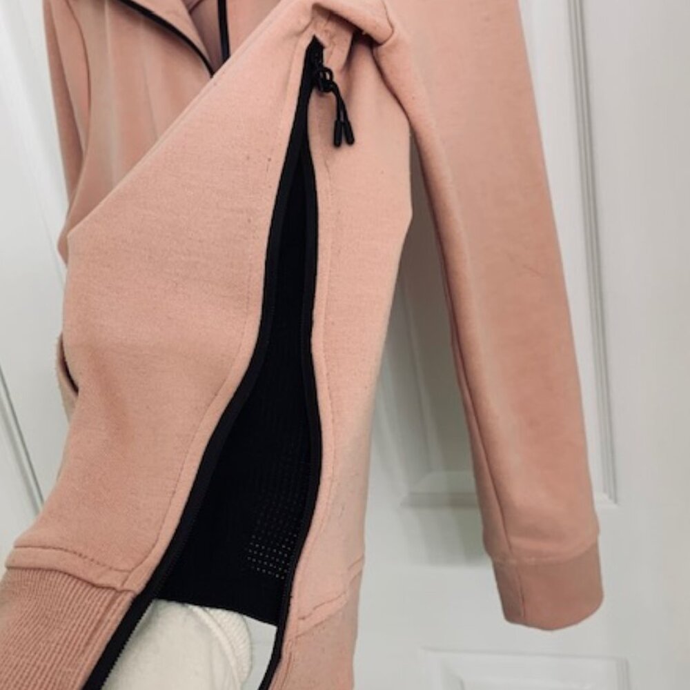 Chico's medium zip up jacket with mesh zippered sides - Picture 7 of 11